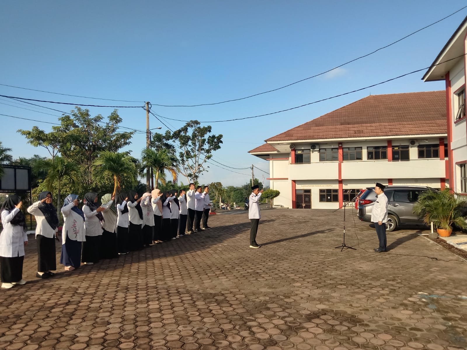 Read more about the article PELAKSANAAN APEL PAGI DI  AKHIR JUNI 2025