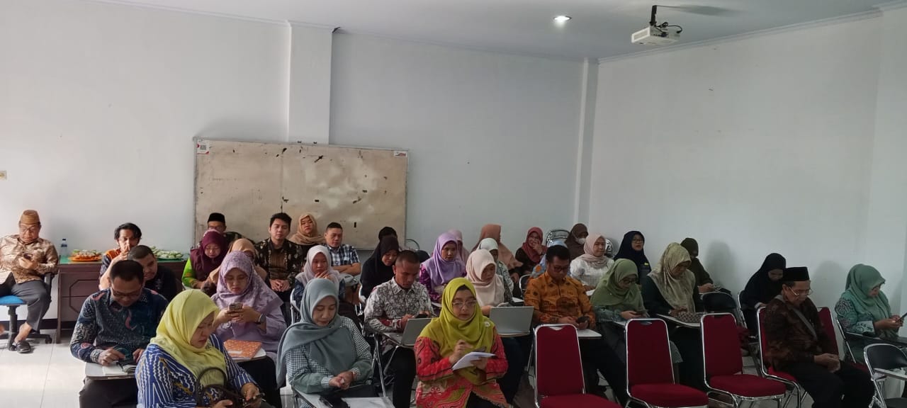 Read more about the article Persiapan Semester Baru TA. 2025/2026  FEBI Rapat Akademik