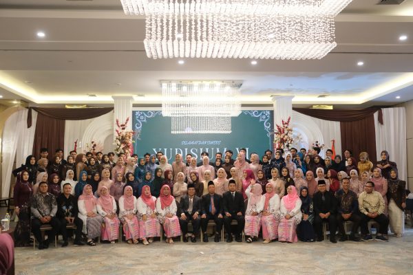 Read more about the article FEBI SUKSES MELAKSANAKAN YUDISIUM ANGKATAN XI