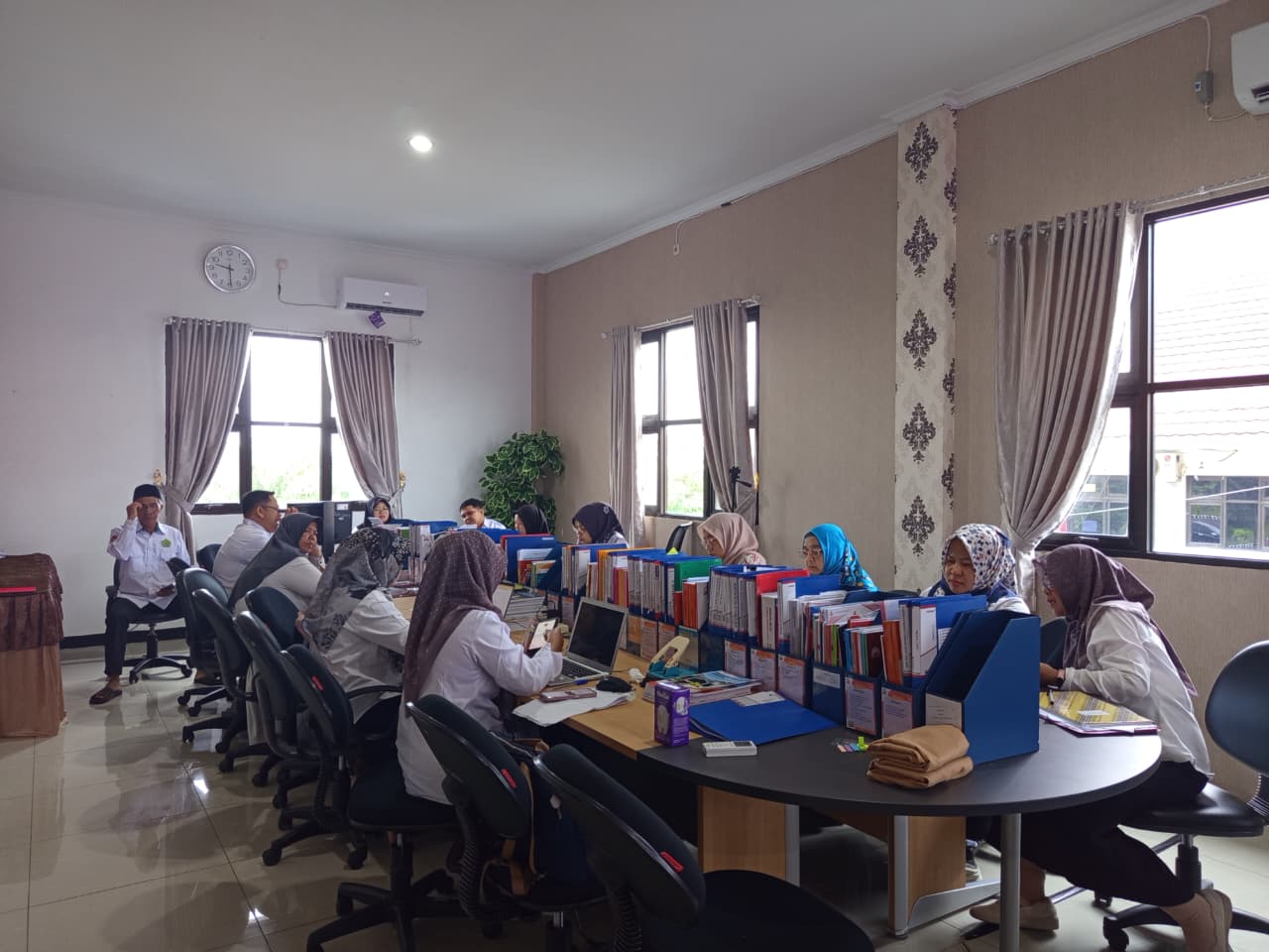 Read more about the article PERSIAPAN VISITASI PRODI MAZAWA, FEBI LAKSANAKAN SIMULASI ASESMEN LAPANGAN