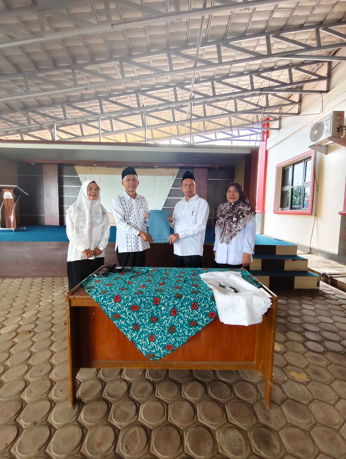 Read more about the article SERAH TERIMA JABATAN DEKAN FEBI UIN FAS BENGKULU