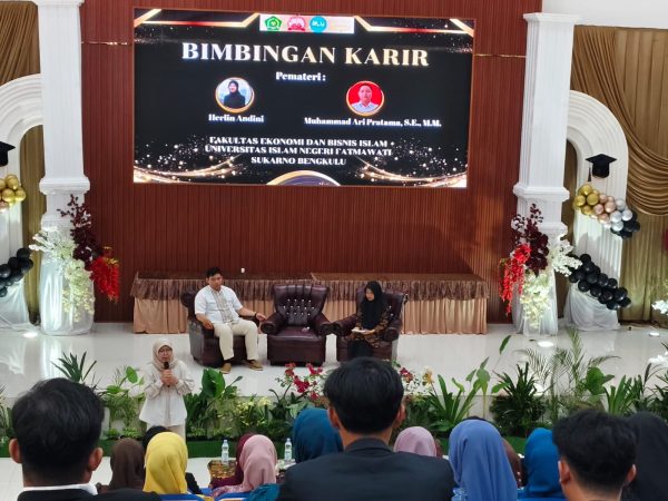 Read more about the article PERKUAT CALON WISUDAWAN, FEBI GELAR BIMBINGAN KARIR