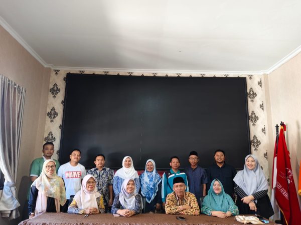 Read more about the article Serah Terima Jabatan Kabag Tata Usaha Fakultas Ekonomi dan Bisnis Islam UIN FAS Bengkulu