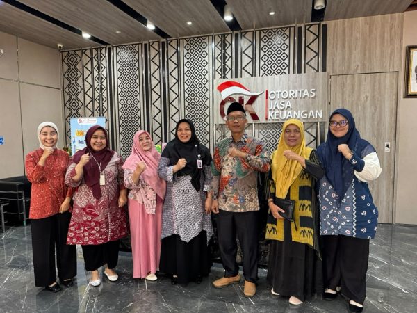 Read more about the article Perkuat Literasi Keuangan dan Pengembangan SDM, Fakultas Ekonomi dan Bisnis Islam UIN FAS Bengkulu Audiensi Dengan OJK