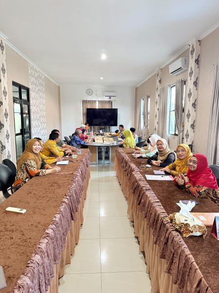Read more about the article FEBI UIN FAS Bengkulu Komitmen Tingkatkan Kualitas, Gelar Rapat Evaluasi Kinerja