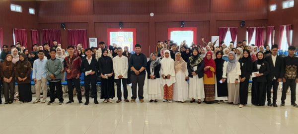 Read more about the article Kuliah Umum “Uang Saku ke Portofolio”, FEBI UIN FAS Bengkulu Bekali Mahasiswa Kelola Keuangan Sejak Dini