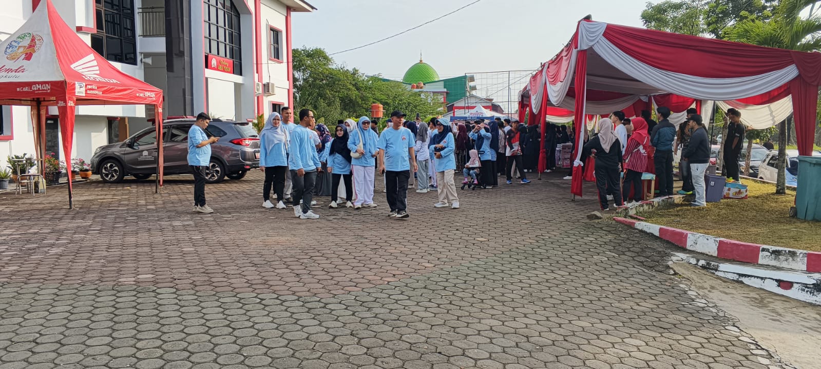 You are currently viewing Semarak IFIEB 2026, FEBI UIN FAS Bengkulu Gelar Jalan Santai dan Bagikan Berbagai Doorprize